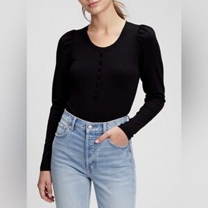 Gap Women’s Modern Henley Long Sleeve Medium Black